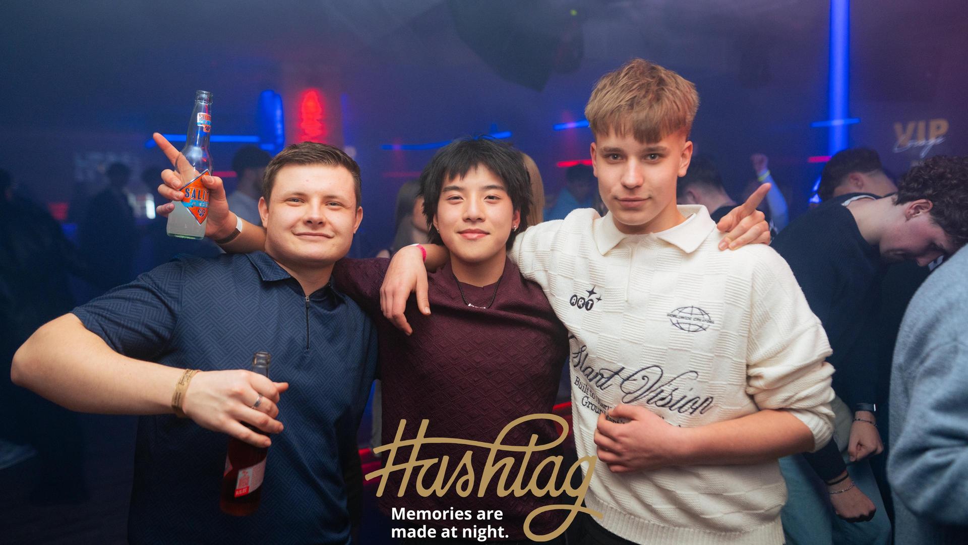 Am Freitag haben sich im Weidener Hashtag alle „SAINTS &amp; SINNERS” versammelt. (Bild: Hannes Stock)