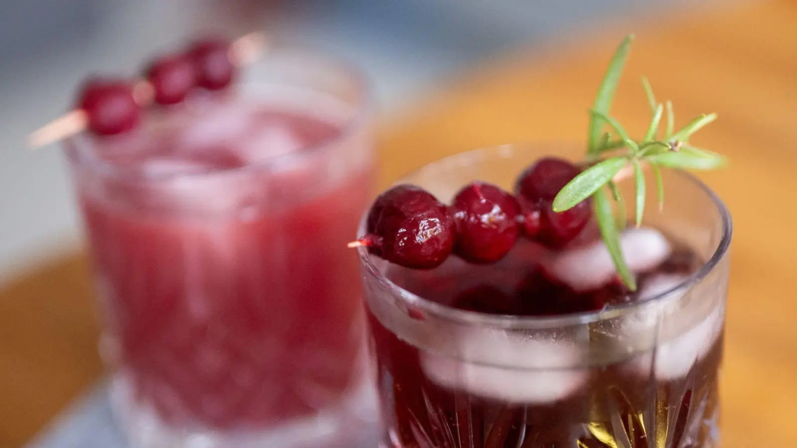 Ist der „Sleepy Girl Mocktail“ seinen Hype wert? (Bild: Monika Skolimowska/dpa)