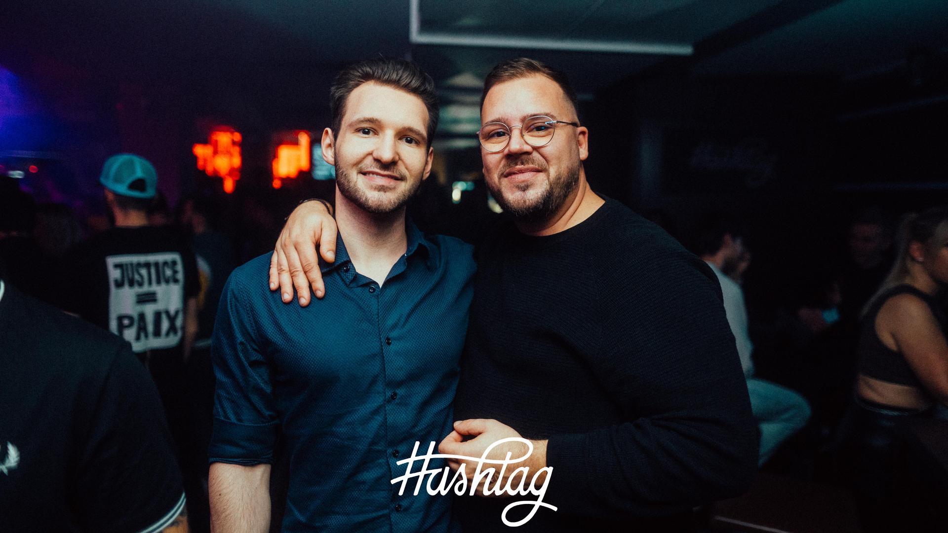 Bei der „Hashtag Saturday”-Partyim Hashtag Weiden sorgte <b>DJ RobVEE</b> für den passenden Sound. (Bild: Sebastian Reiter)