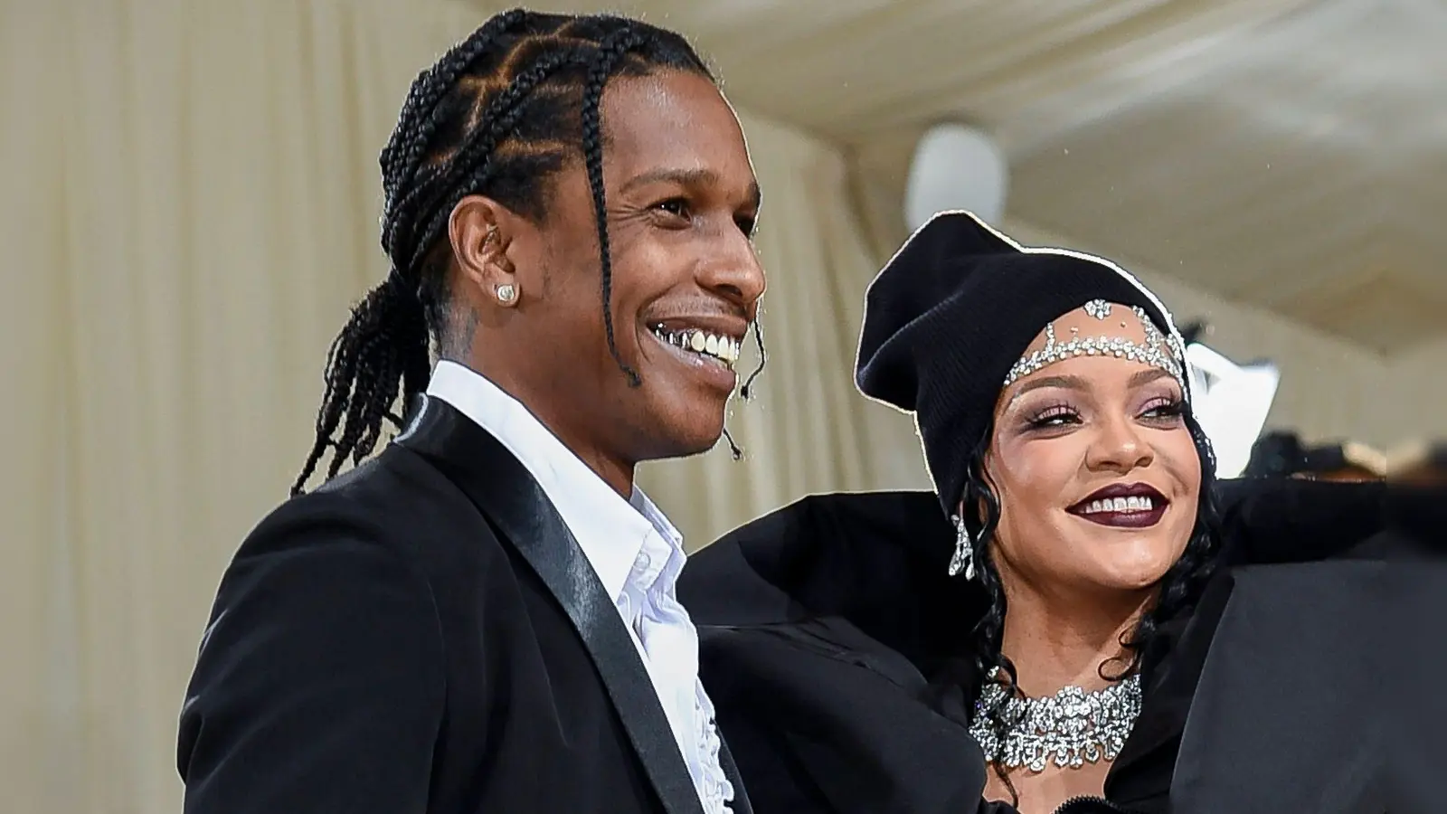 Sie sind seit vielen Jahren ein Paar und haben zwei gemeinsame Kinder - Rihanna und der Rapper Asap Rocky. (Bild: Evan Agostini/Invision/AP/dpa)