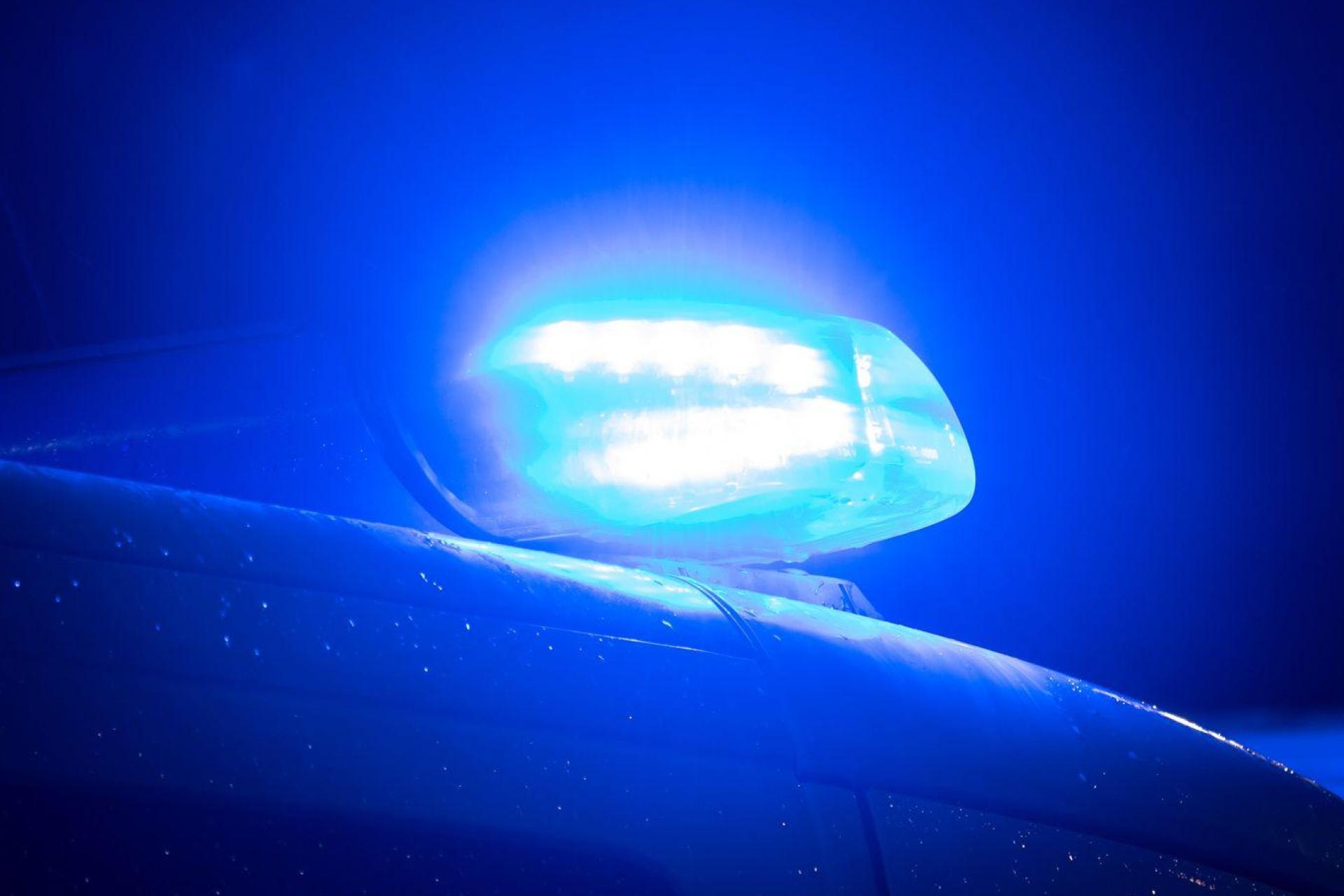 Die Fahrt endete mit zwei Verletzten. (Symbolbild)  (Bild: Sarah Knorr/dpa)