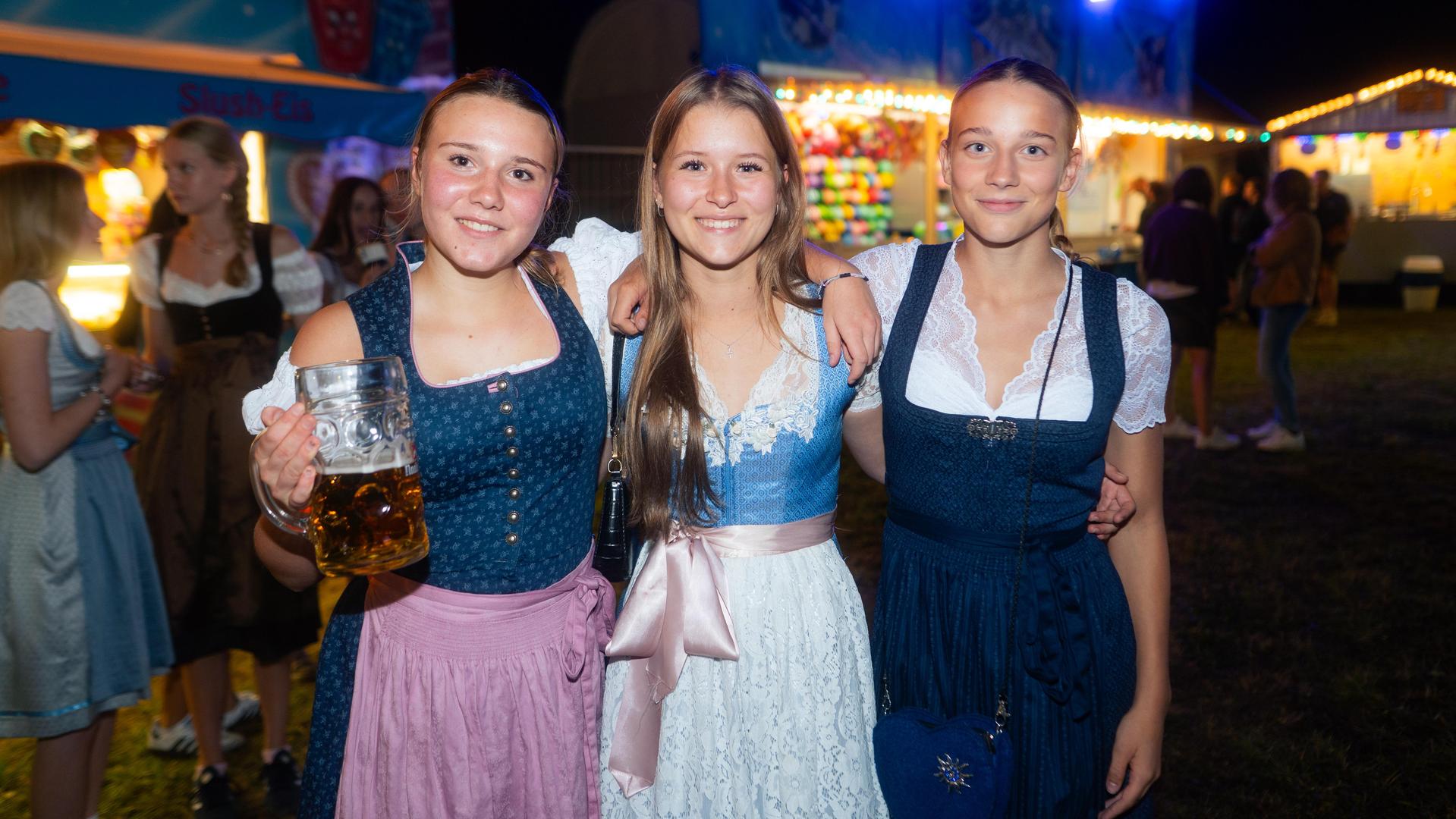 Wernberg feiert Kirwa, die Stoapfälzer Spitzbuam liefern die Musik zum Fest. (Bild: Hannes Stock)