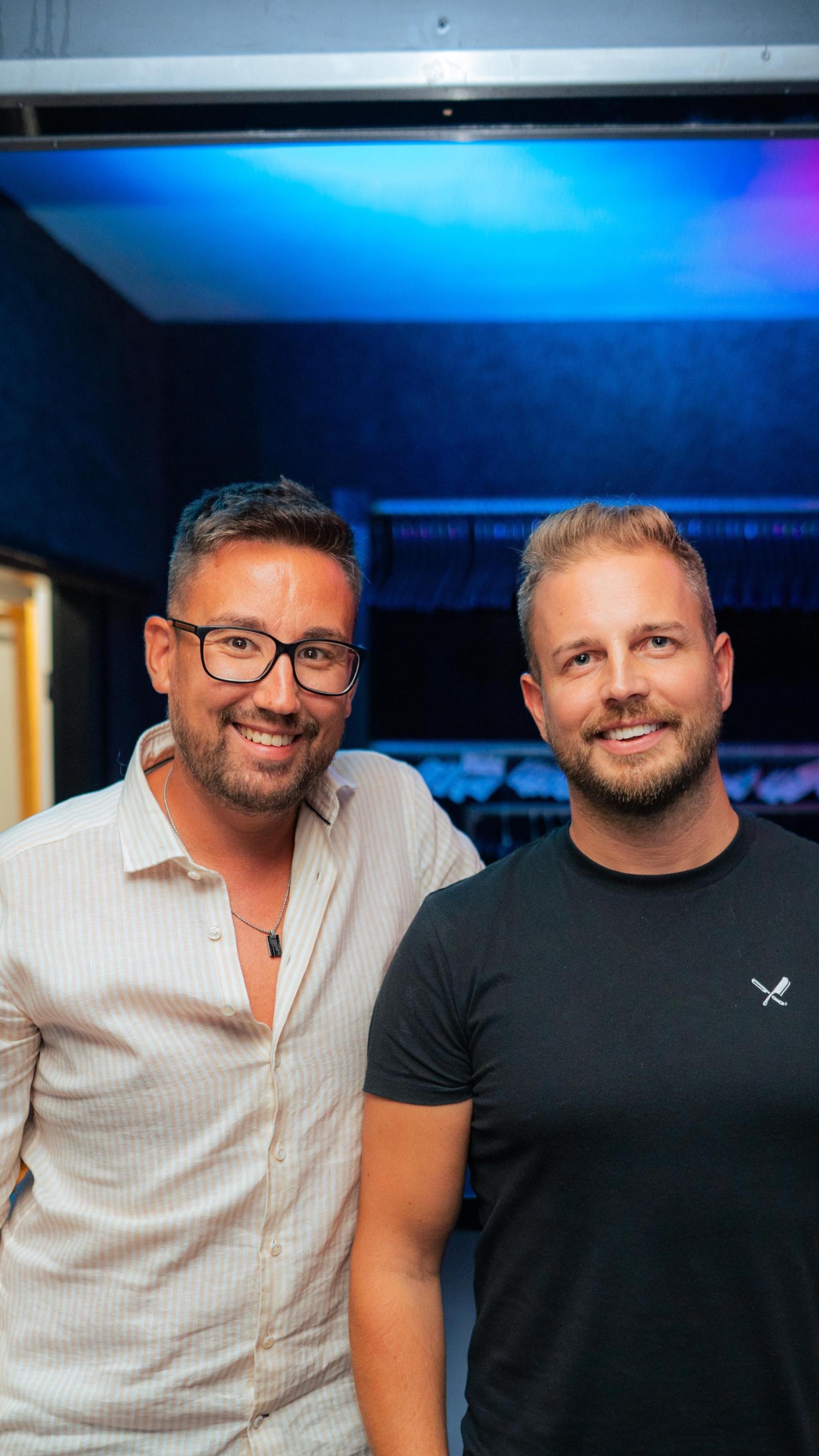 Zwischen Freunden und Bekannten wird gefeiert. (Bild: Hannes Stock)
