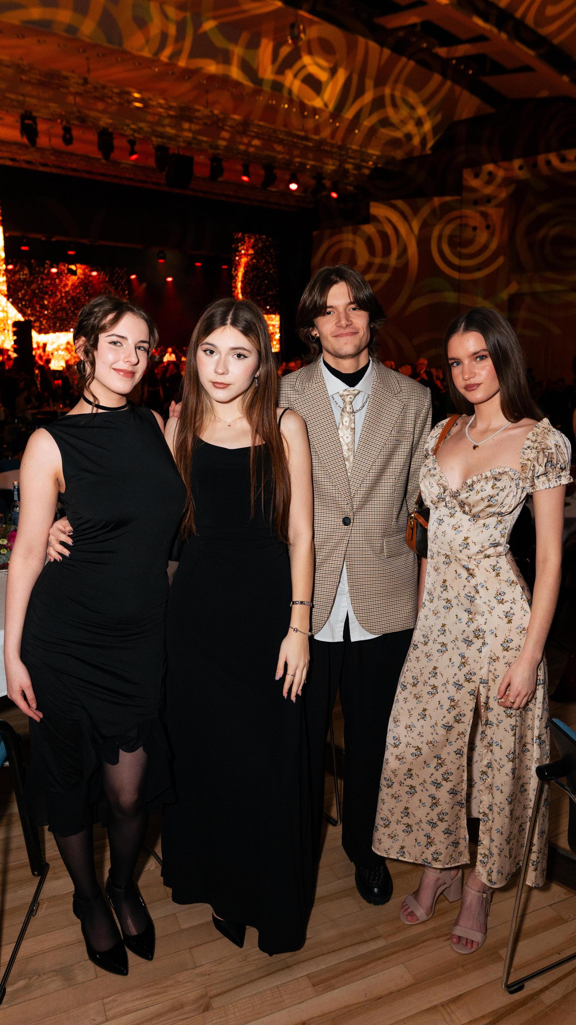 Am Samstag wurde es in der Weidener Max-Reger-Halle außergewöhnlich festlich. (Bild: Hannes Stock)