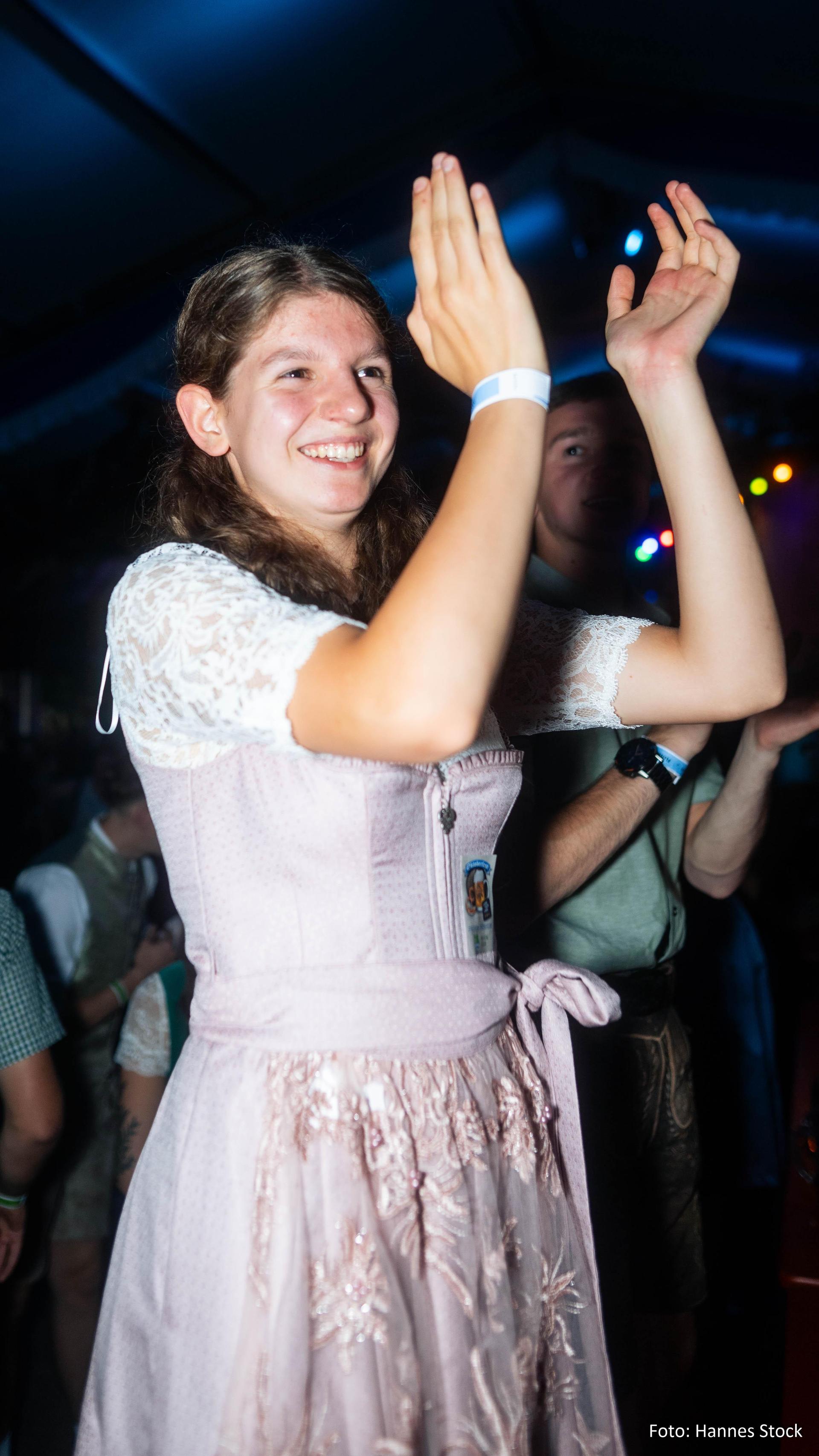 Das war die Flosser Kirwa am Samstag.  (Bild: Hannes Stock )