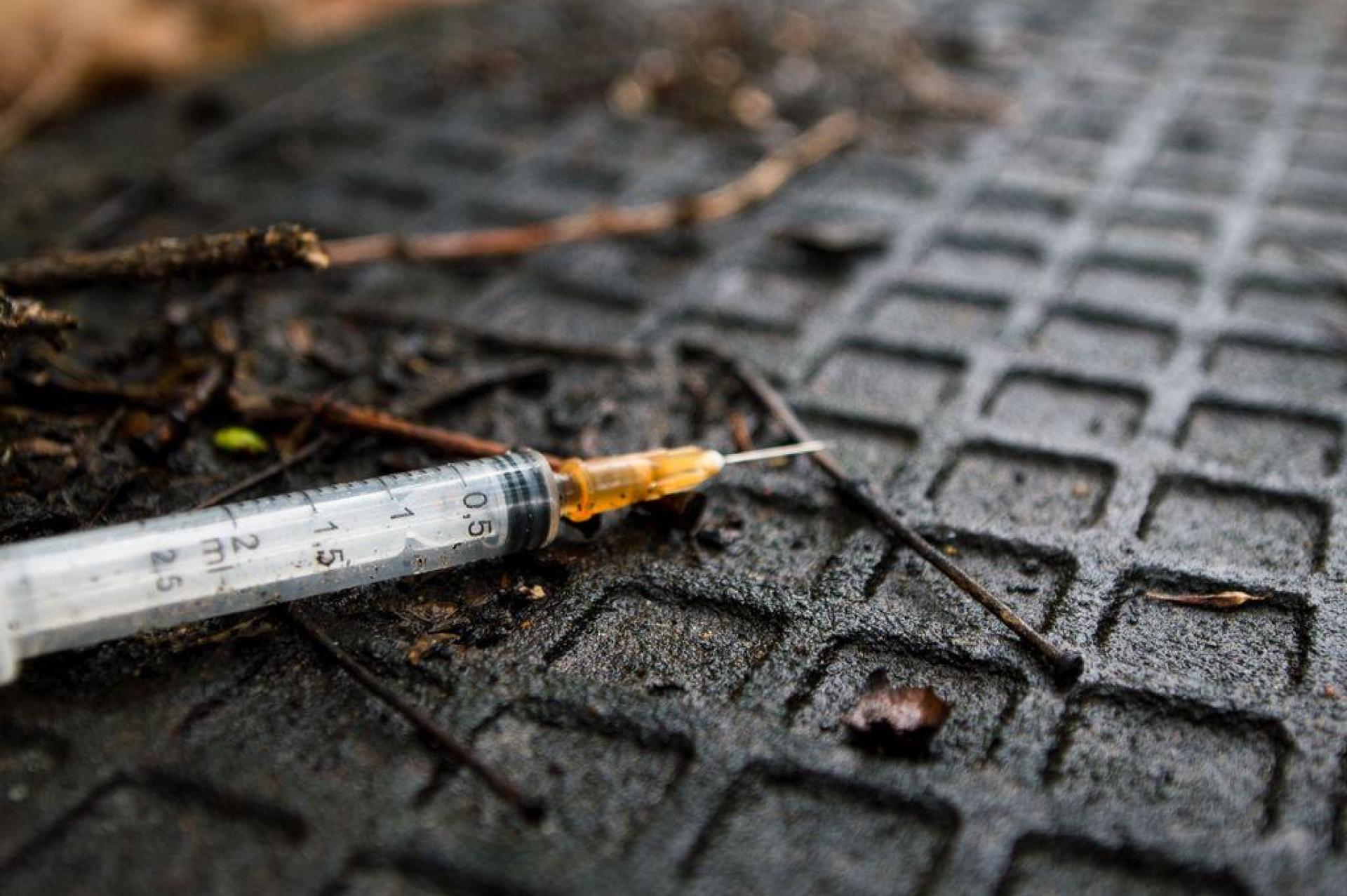 Angefangen hatte Felix* mit Gras und Alkohol, geendet ist seine mehr als 15-jährige Drogenkarriere in einer Überdosis Kokain und Fentanyl. (Bild: Felix Zahn/dpa)