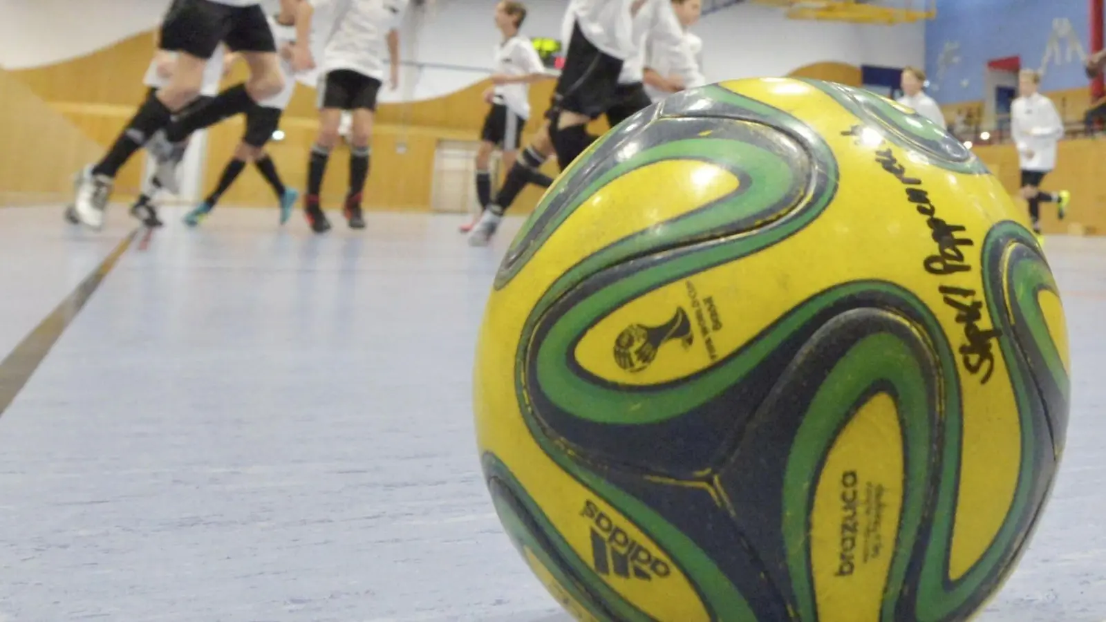 Egal ob Hallenfußball oder Sportlerdisco - es wird sportlich am Wochenende! (Archivbild: zg)