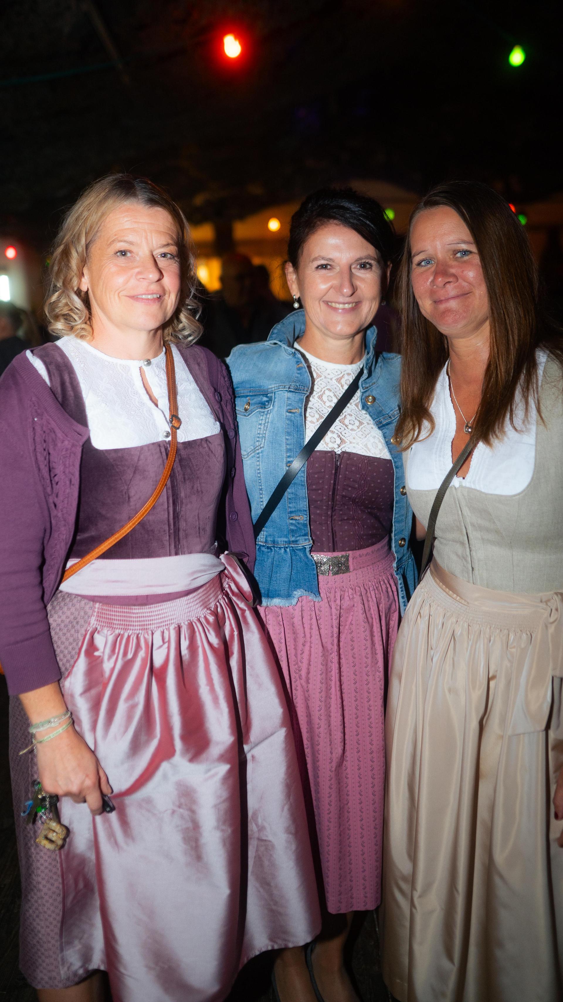 Auch am Sonntag habt ihr auf der Flosser Kirwa eine gute Figur in Dirndl und Lederhosen gemacht! (Bild: Hannes Stock)