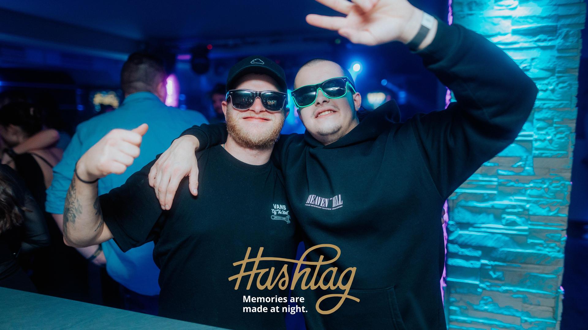 „Geld zurück” war das Motto bei der Party am Freitag im Hashtag Weiden.  (Bild: Sebastian Reiter)