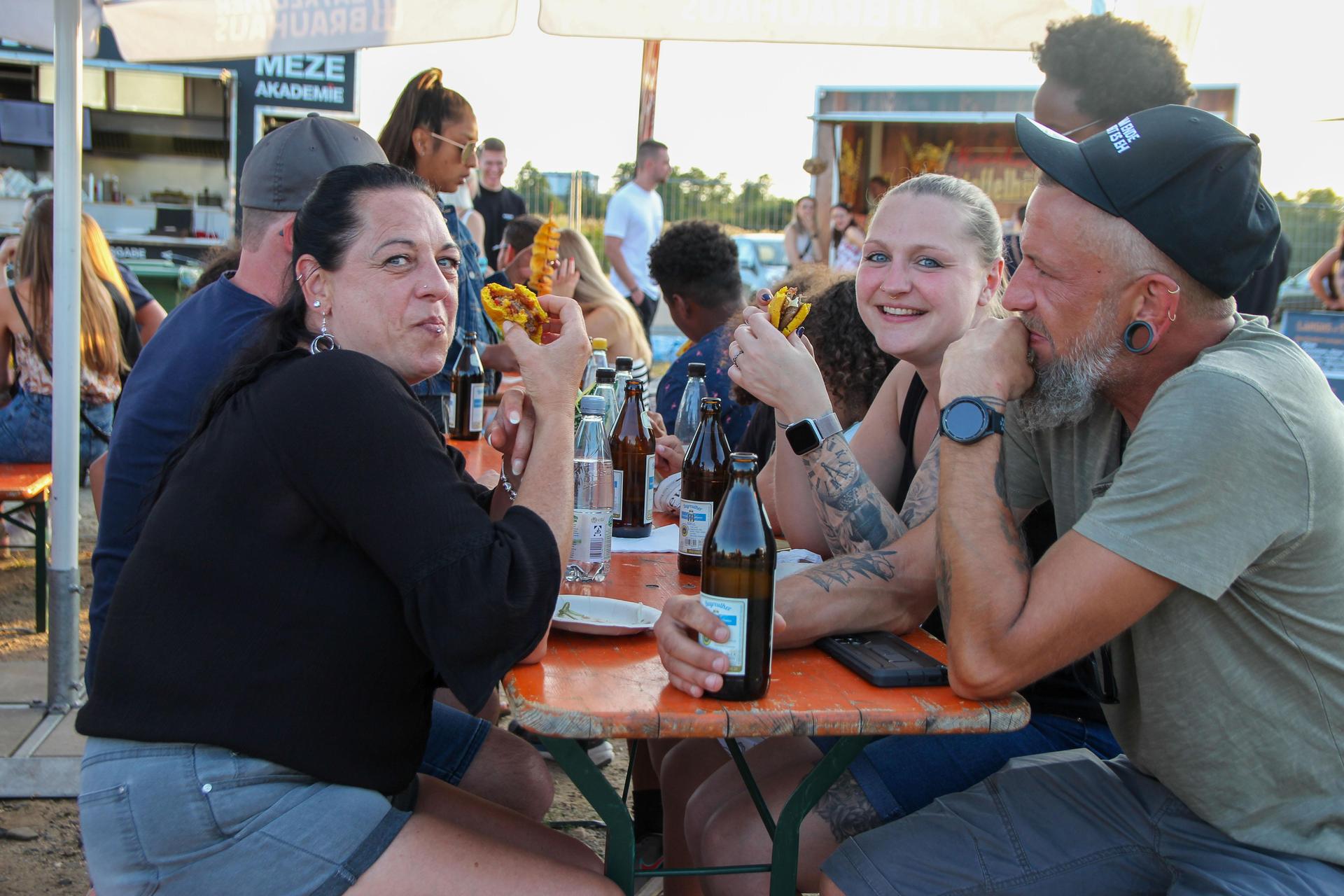 Das Foodtruck Festival in Weiden.  (Bild: Lea Stecher)