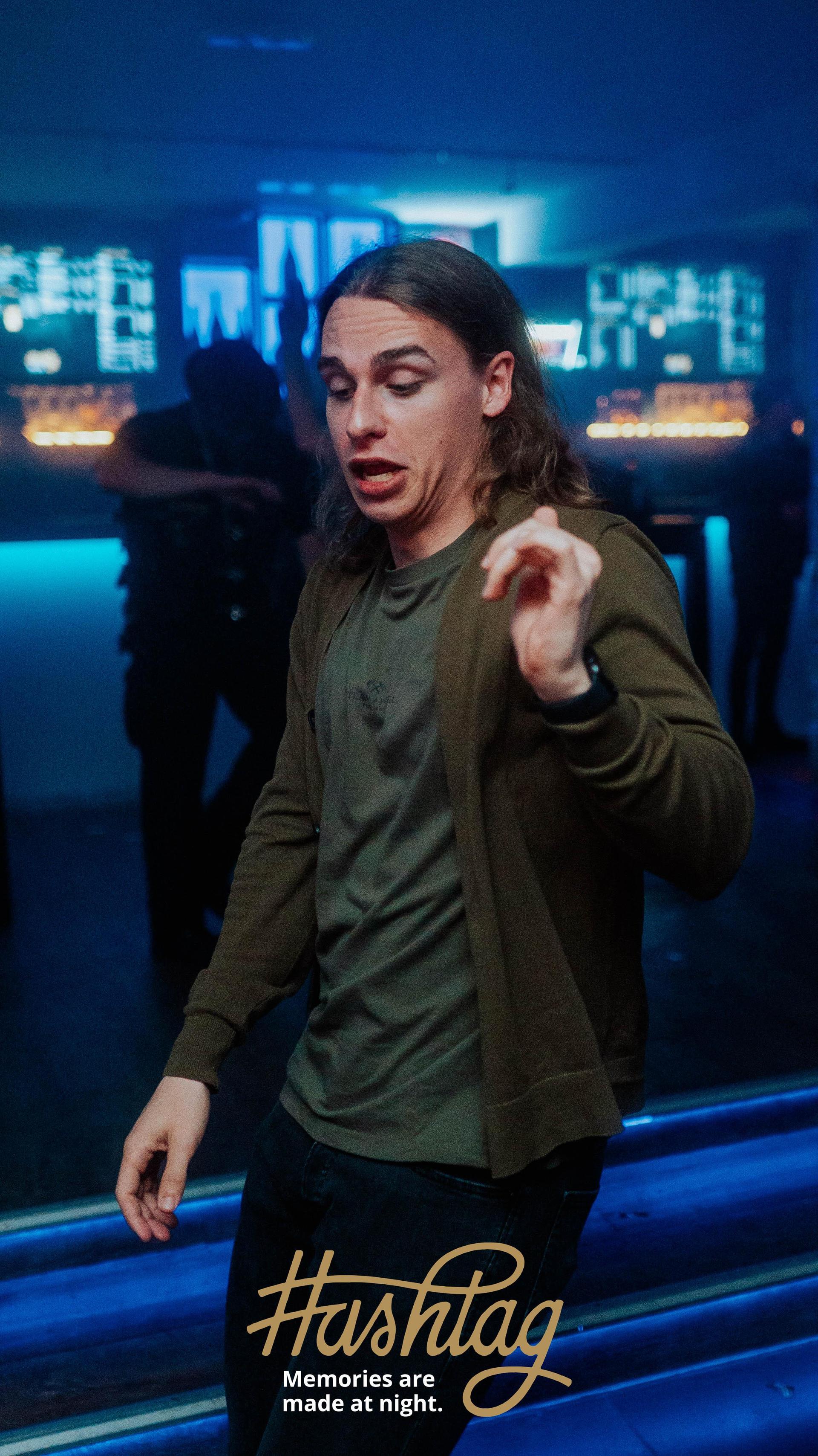 „Vorfeiertag = Vollgas” im Hashtag (Bild: Sebastian Reiter)