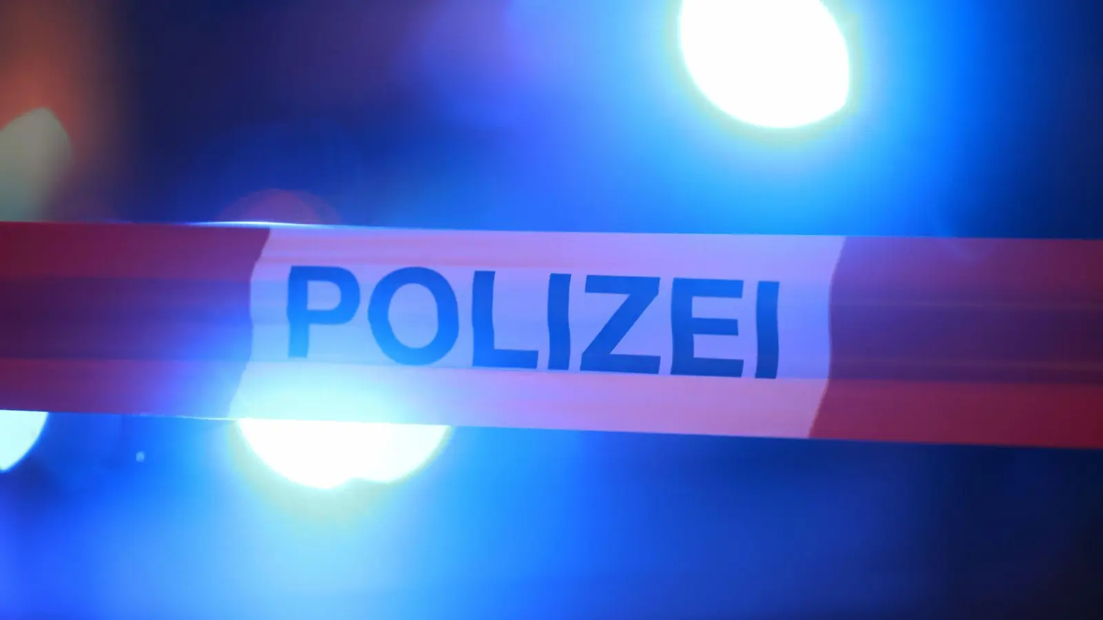 Die Leiche eines 26-jährigen Vermissten aus Passau ist in Österreich gefunden worden. (Symbolbild) (Bild: David Young/dpa)