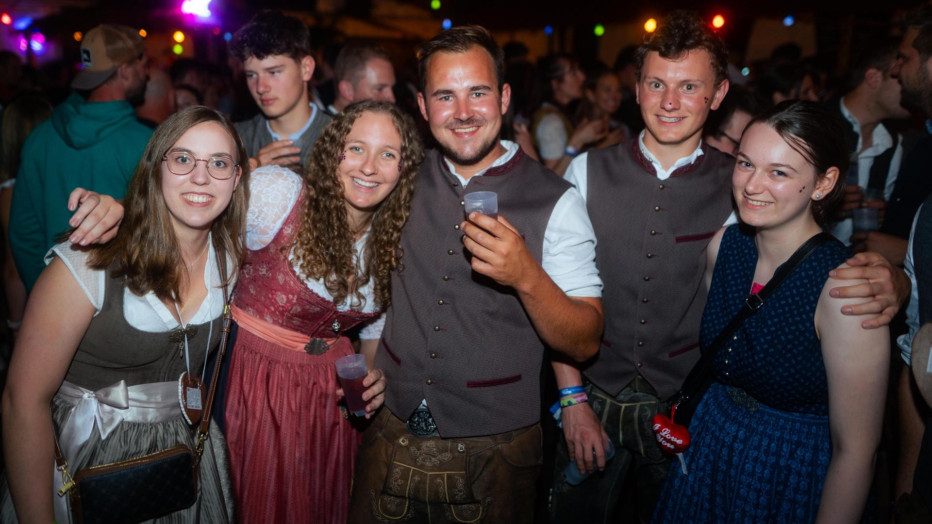 Der letzte Abend auf der Flosser Kirwa! (Bild: Hannes Stock)