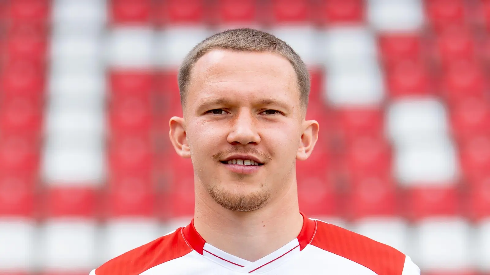 Phil Beckhoff verlässt den SSV Jahn Regensburg nach nur einem Jahr. (Bild: Photo Studio Büttner)