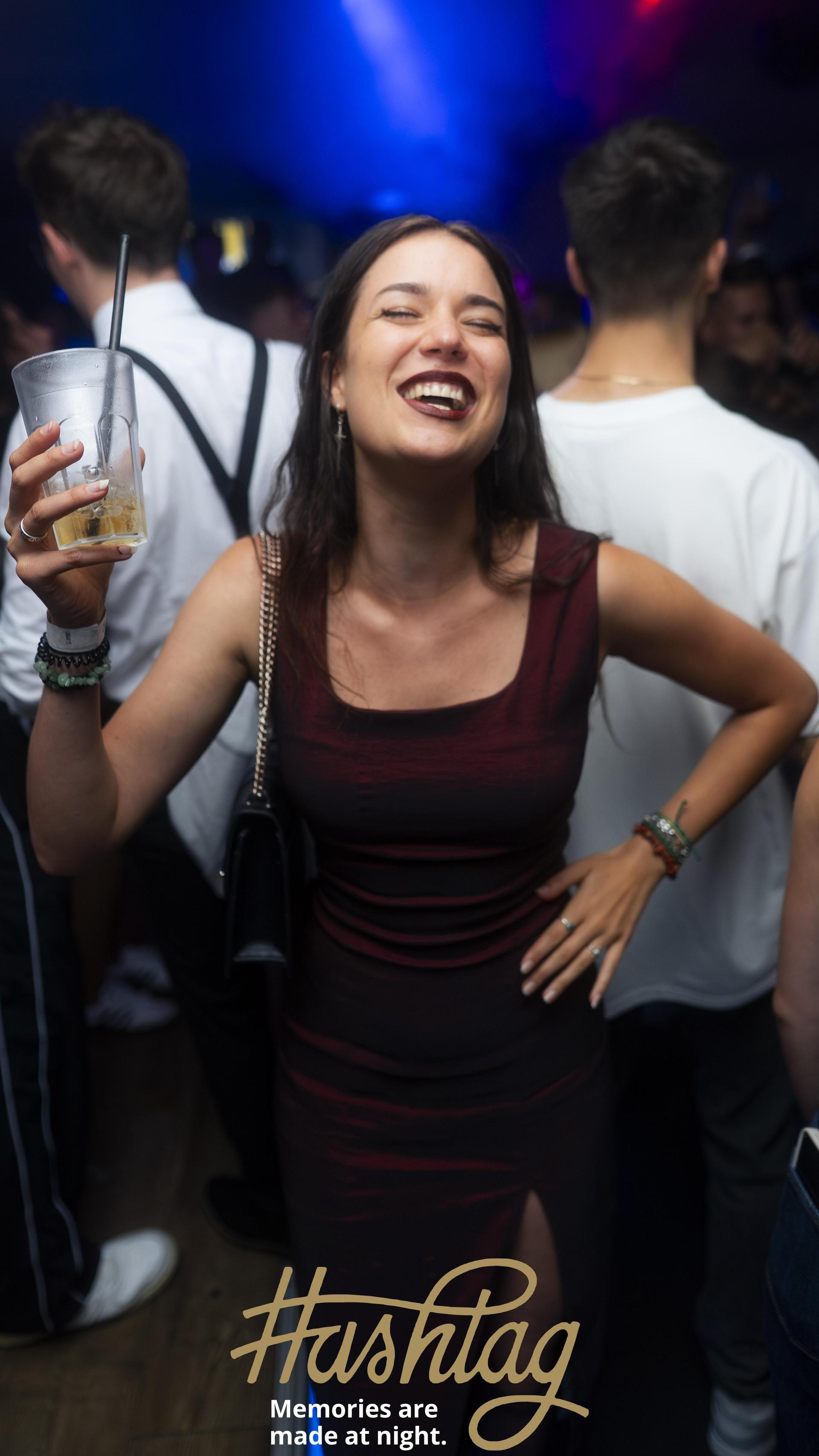 Im Hashtag sorgten am Freitag die Hits der 2000/10er für beste Stimmung. (Bild: Hannes Stock)