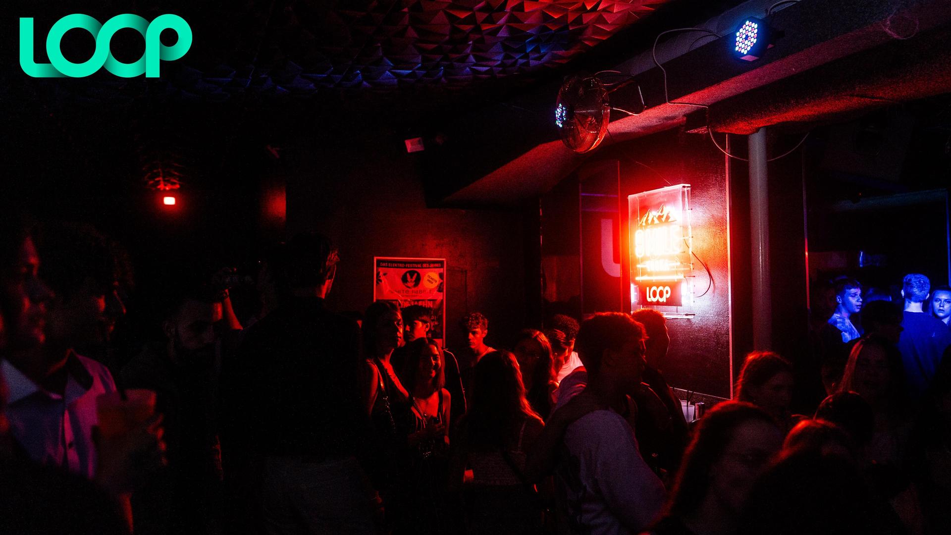 Die „School is out”-Party im Loop. (Bild: Hannes Stock)