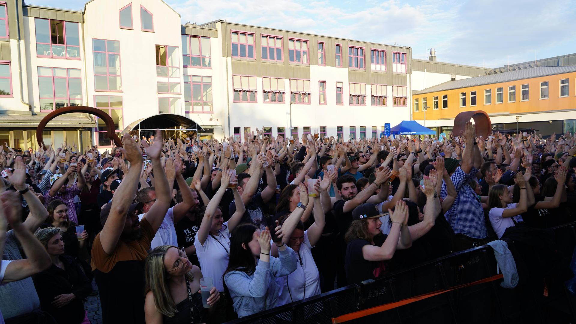 Am Freitagabend spielten „Dicht und Ergreifend” auf dem Campus Open Air. (Bild: mcl)