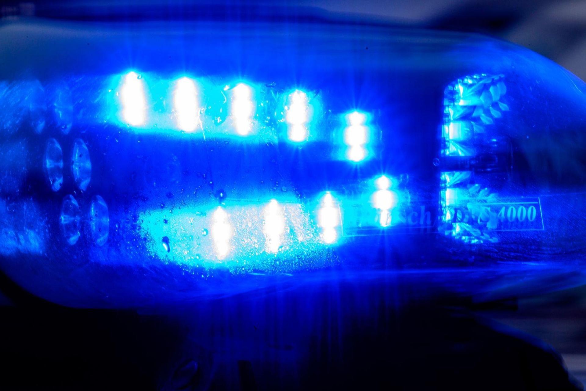 Bei Windischeschenbach wurde von Unbekannten schon wieder ein Verkehrsschild gestohlen.  (Bild: Klaus-Dietmar Gabbert/dpa)