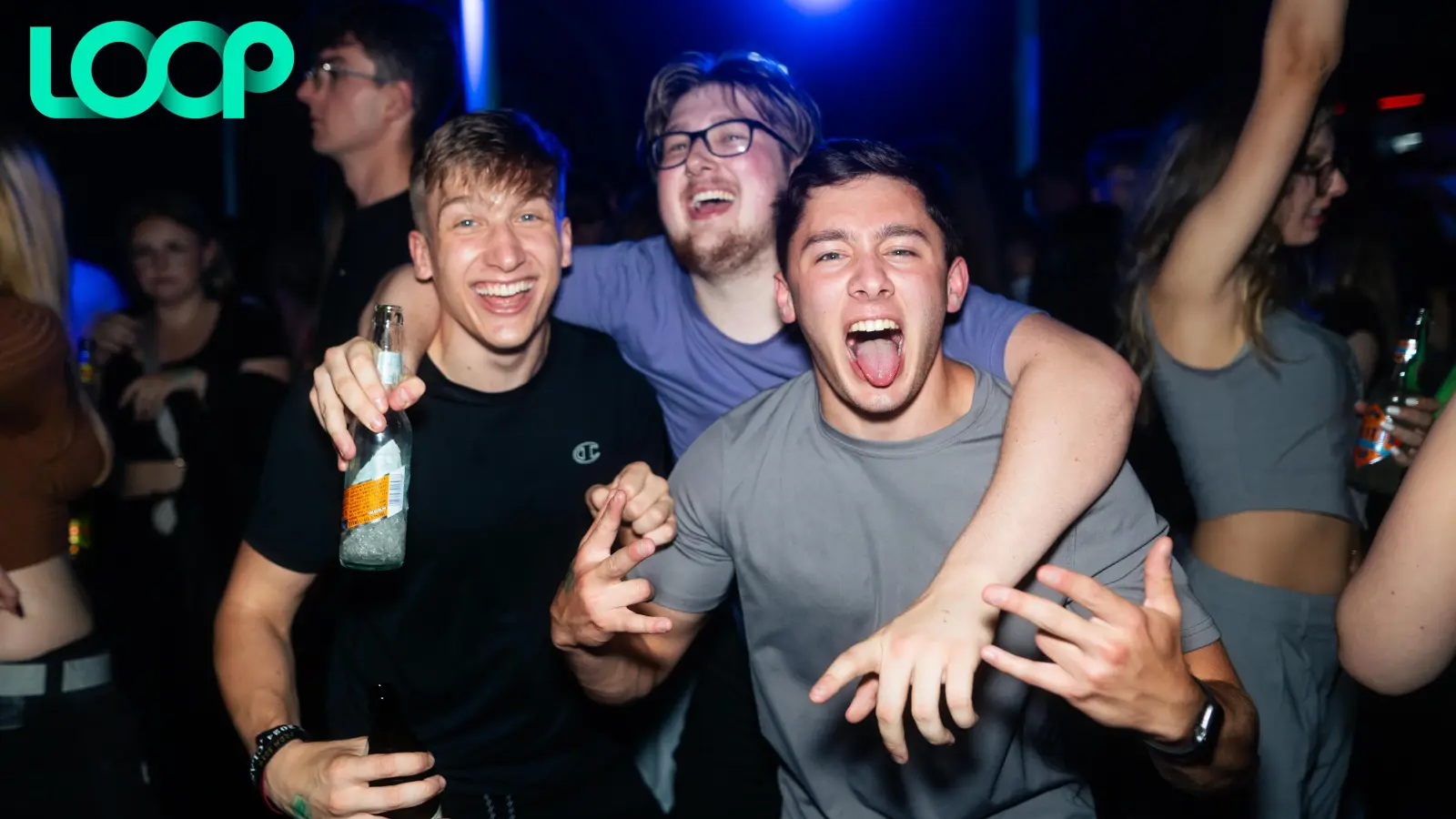 Die „School is out”-Party im Loop. (Bild: Hannes Stock)