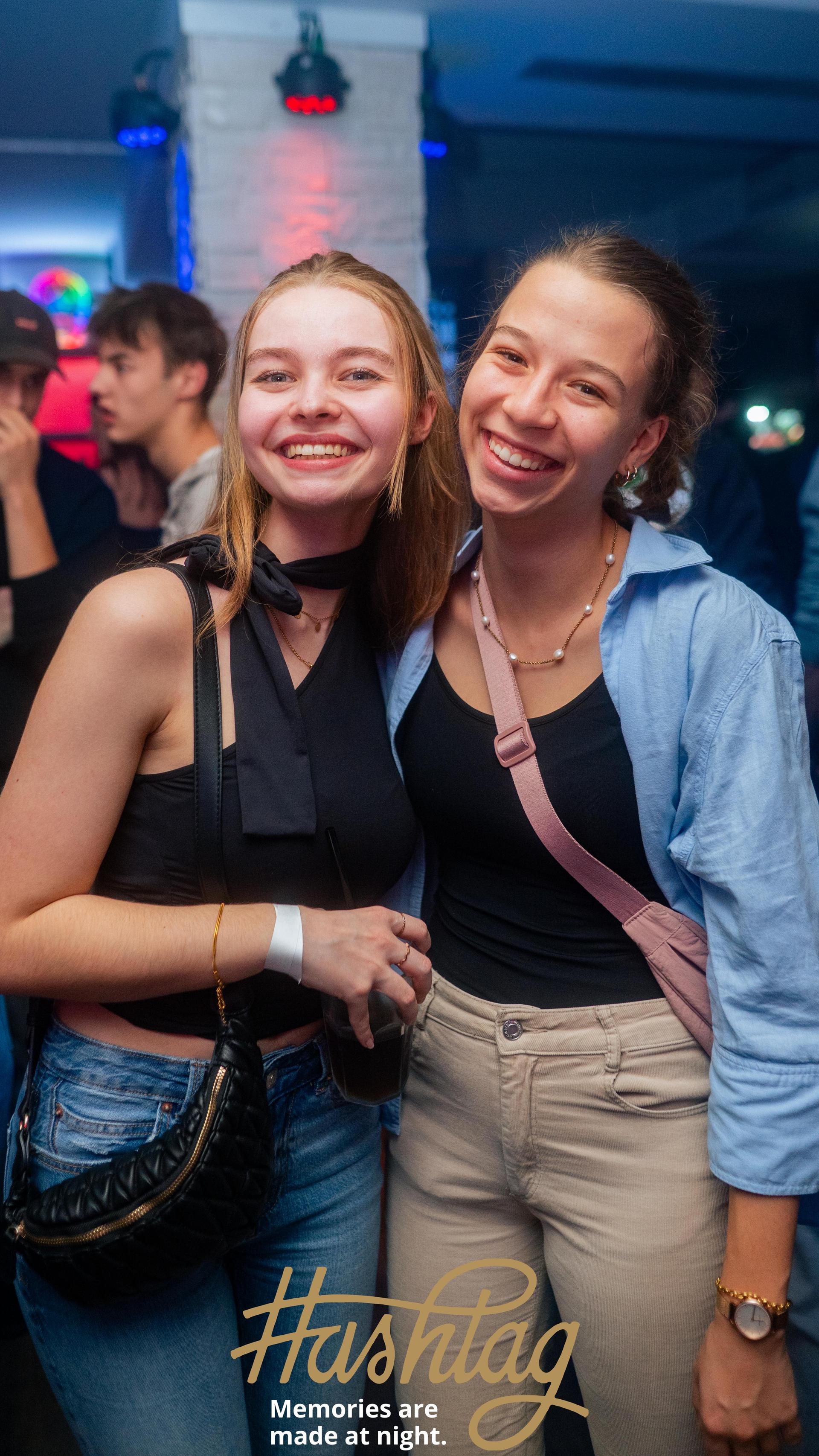 Am Dienstag wurde im Hashtag die Abgabe der Seminararbeiten gefeiert.  (Bild: Hannes Stock)