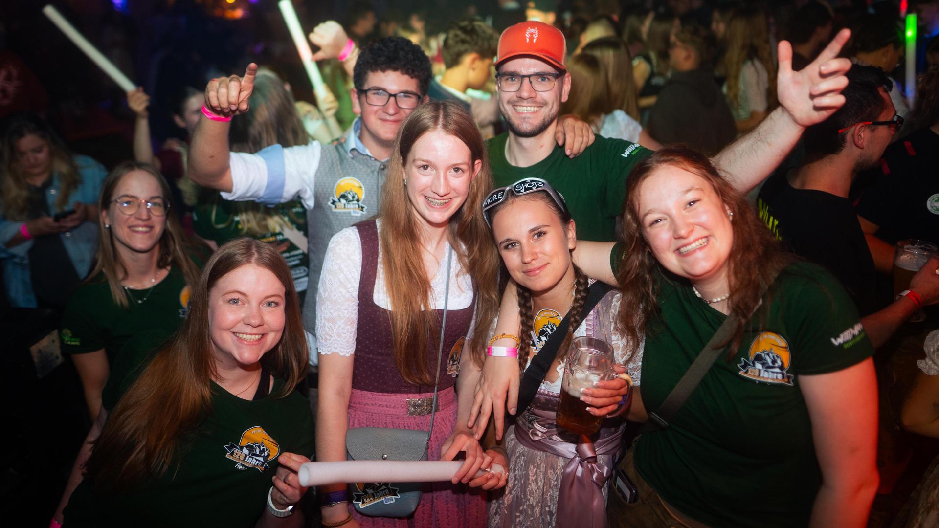Die Fotos vom Freitagabend am Wurzer O'Schnitt 2025. (Bild: Hannes Stock)