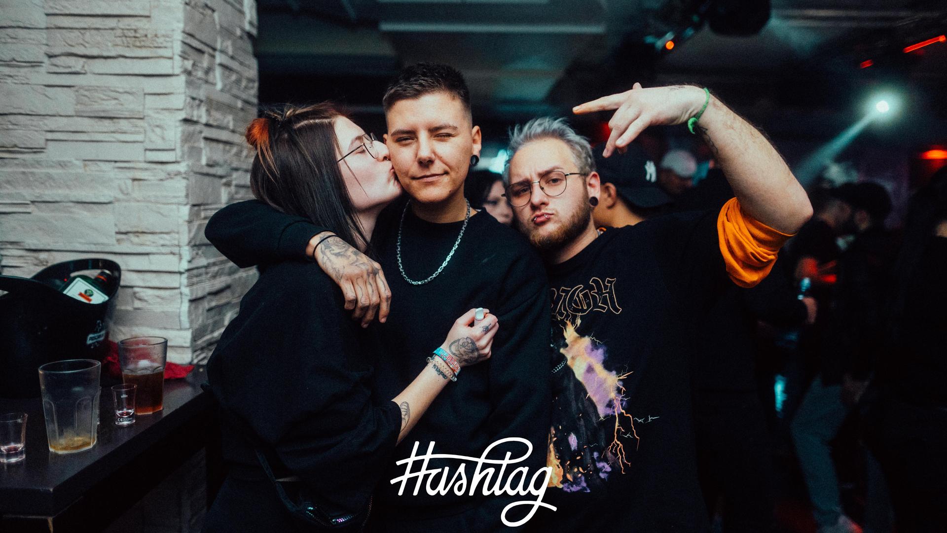 Bei der „Hashtag Saturday”-Partyim Hashtag Weiden sorgte <b>DJ RobVEE</b> für den passenden Sound. (Bild: Sebastian Reiter)