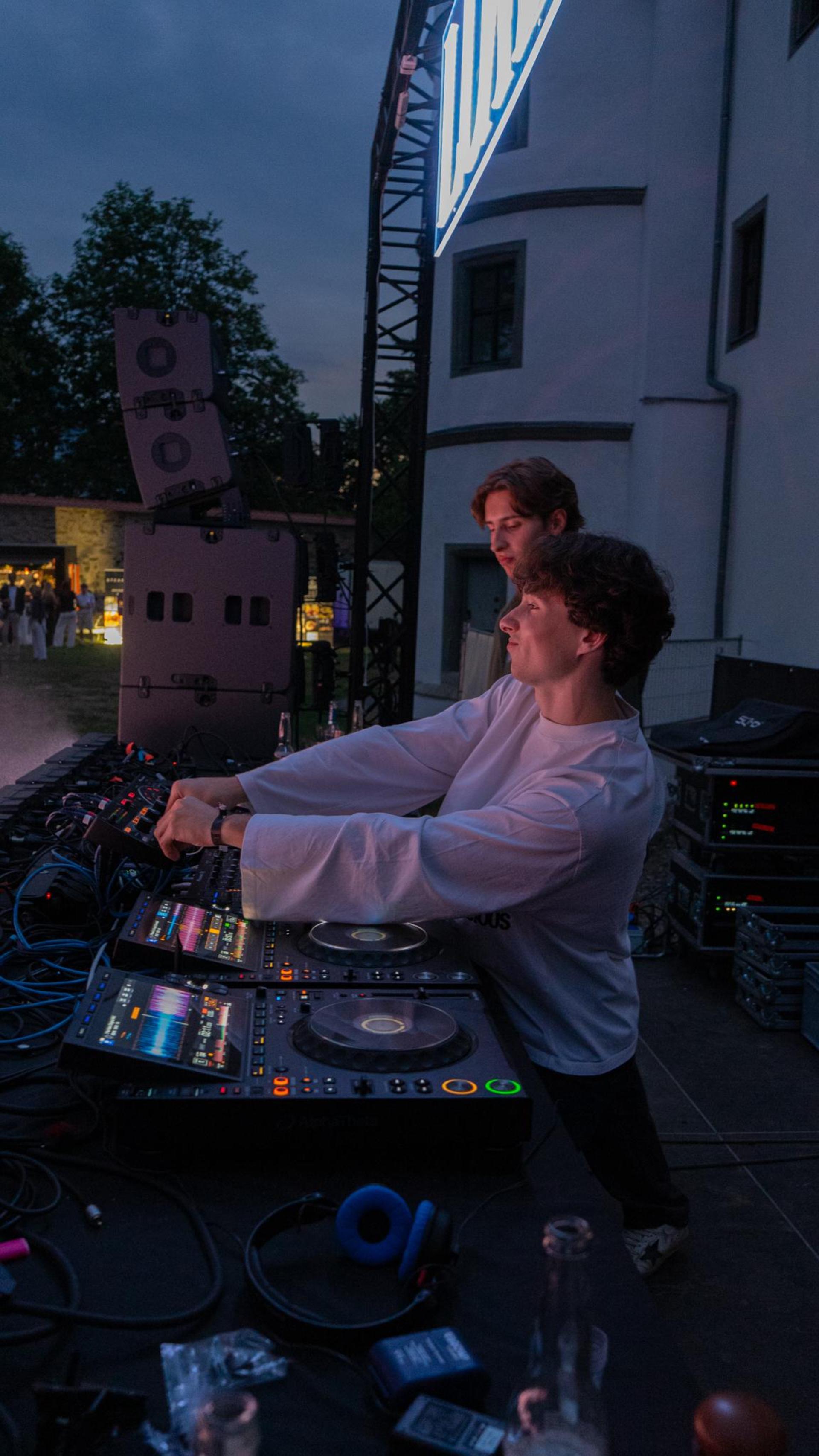 Die Bilder vom LUMA House-Event an der Friedrichsburg in Vohenstrauß. (Bild: Kevin Bartmann)