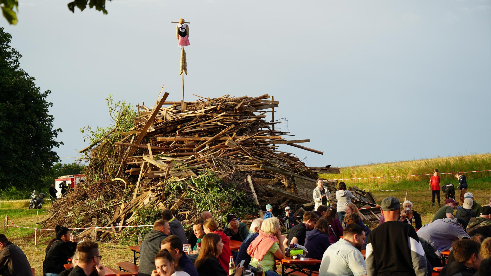 So war das Johannisfeuer in Störnstein. (Bild: mcl)