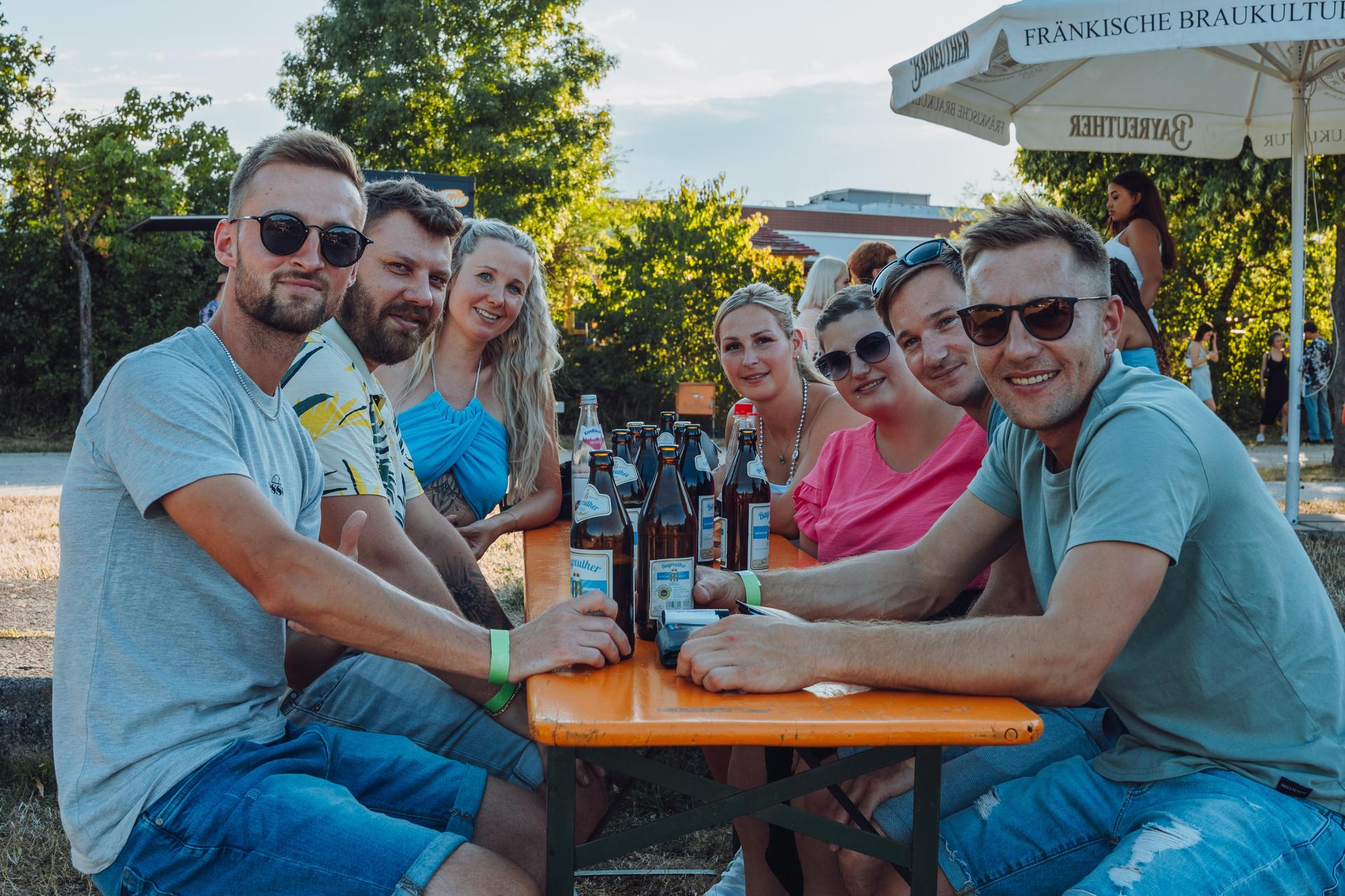 Shisha, Drinks und guter Hip-Hop. So war&#39;s am Hip-Hop BBQ in Amberg.  (Bild: Denise Helmschrott)