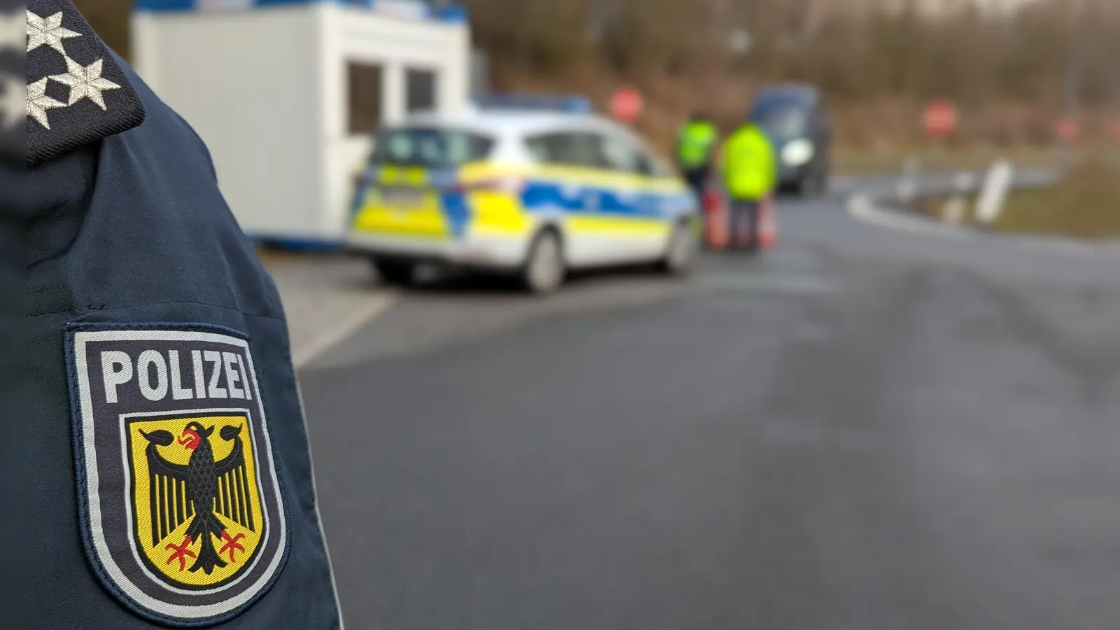 Bei einer Grenzkontrolle auf der A6 verweigert die Bundespolizei einem Nordmazedonier die Einreise.  (Symbolbild: Bundespolizei)