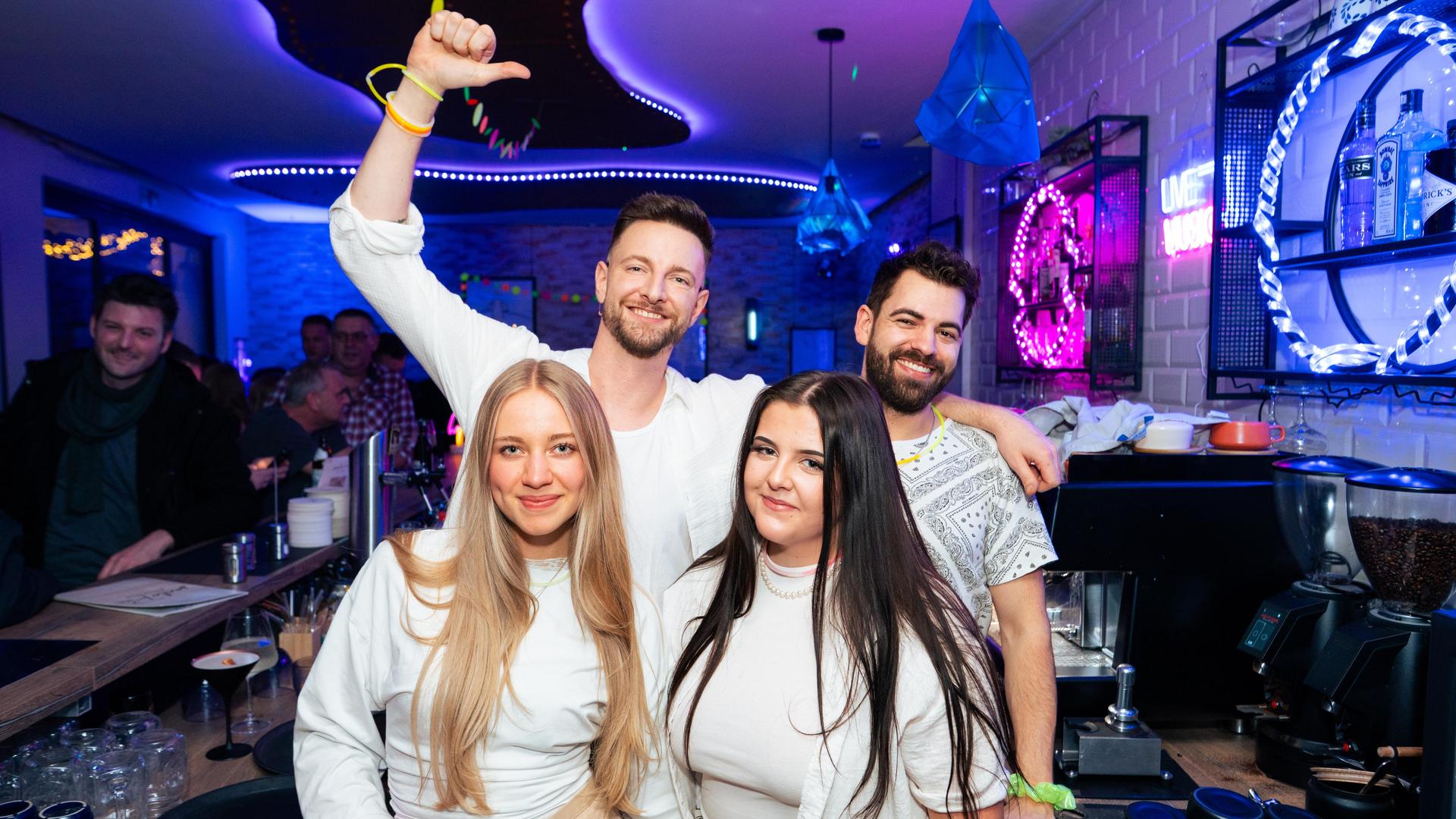 Am Freitag habt ihr beim Feiern in der SantoRino Bar ordentlich Gas gegeben. (Bild: Hannes Stock)