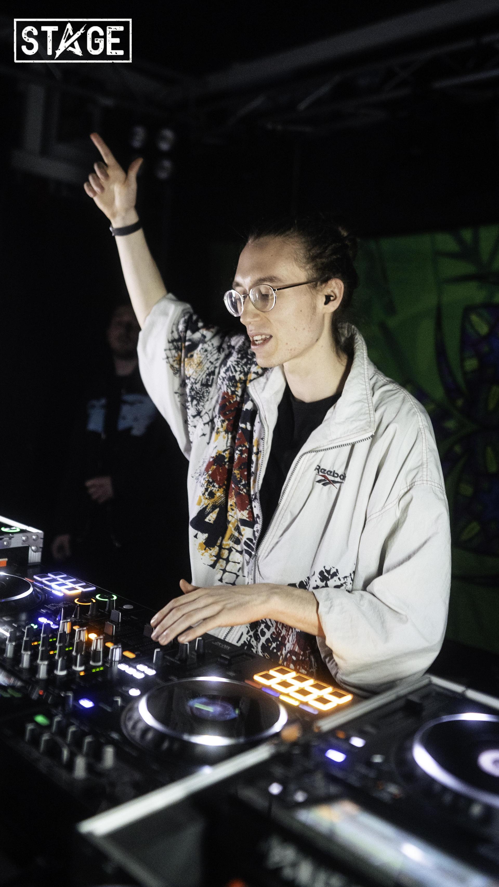 Die Fotos der „Schwitzkasten”-Party im Stage. (Bild: Hannes Stock)