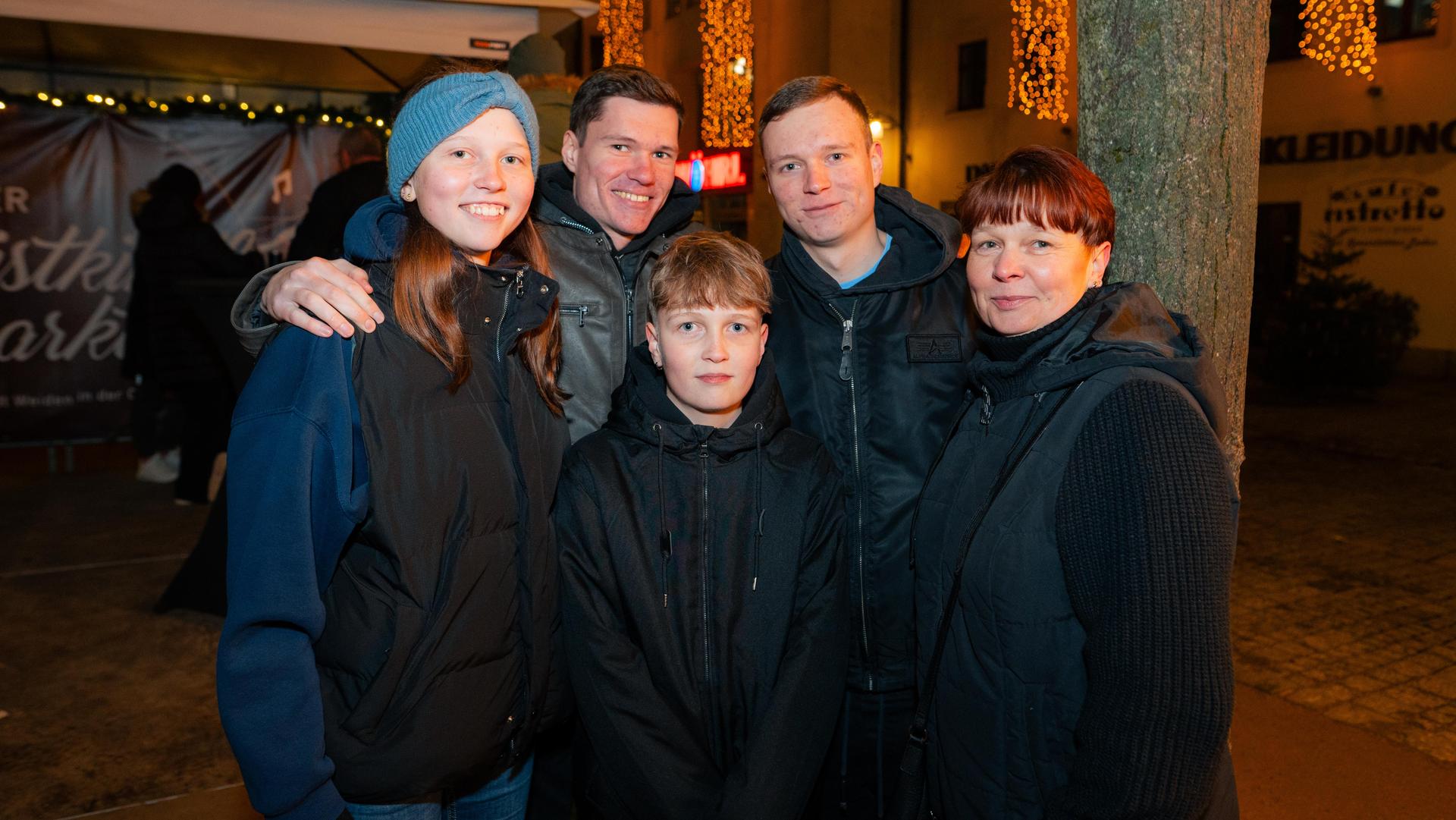 In Weiden war am Samstag auf dem Weihnachtsmarkt einiges los. (Bild: Hannes Stock)